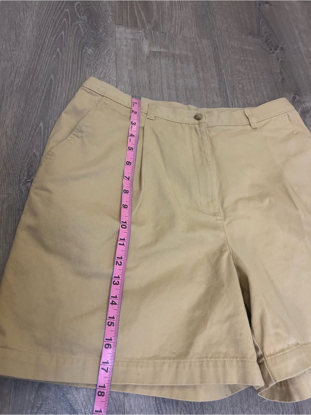 Ralph Lauren Men’s Light Khaki Bermuda Shorts Size 14 - Picture 4 of 9